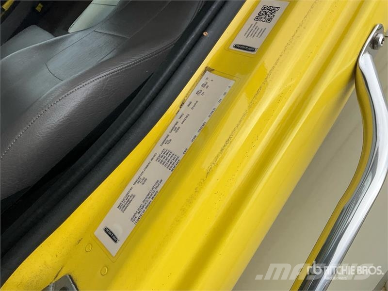 Freightliner M2 106 Van Truck Sanduk kamioni