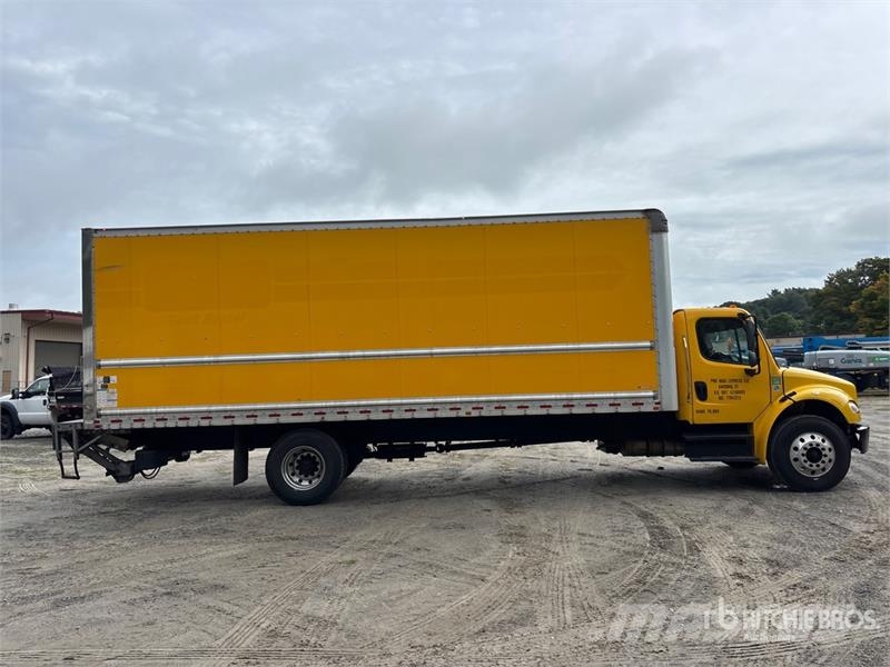 Freightliner M2 112 Kapali kasa kamyonlar