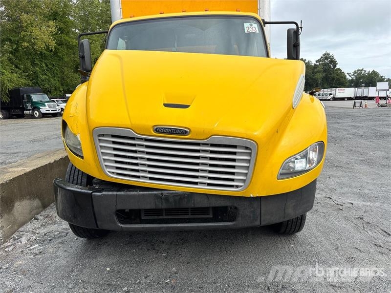 Freightliner M2 112 Kapali kasa kamyonlar