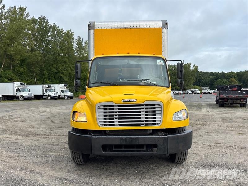 Freightliner M2 112 Kapali kasa kamyonlar