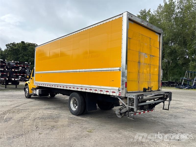 Freightliner M2 112 Kapali kasa kamyonlar
