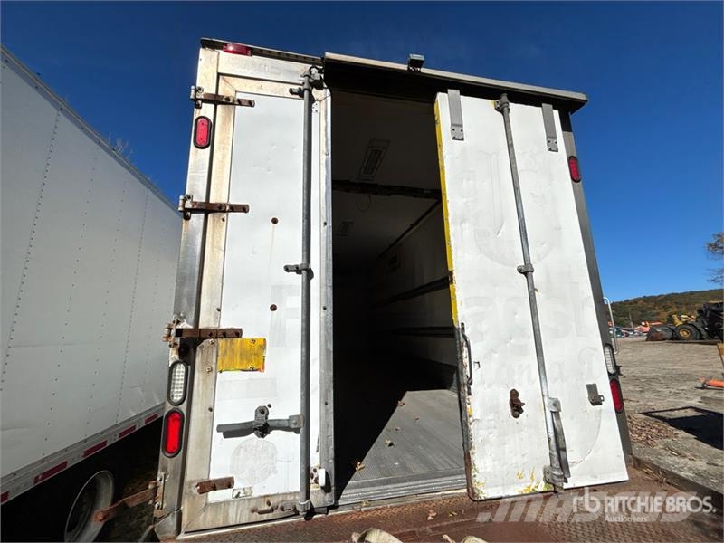 Freightliner M2 4x2 Refrigerated Truck (Inoperable) Hűtős