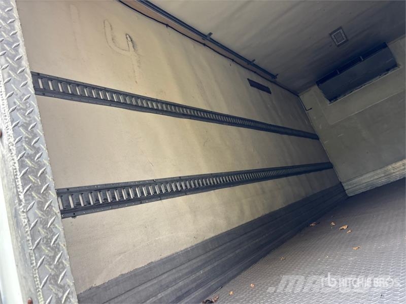 Freightliner M2 4x2 Refrigerated Truck (Inoperable) Hűtős