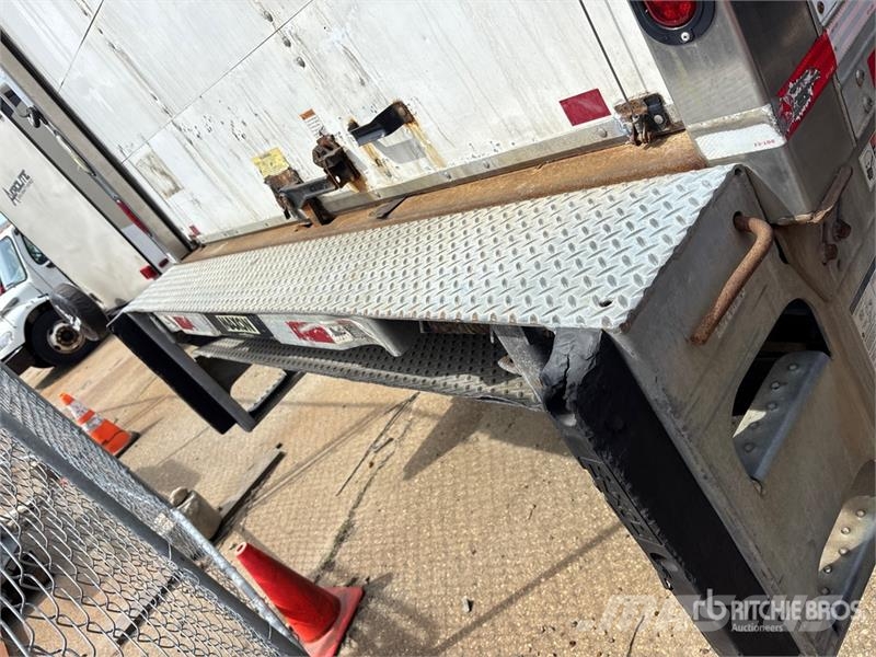 Freightliner M2106 4x2 Van Truck (Inoperable) Фургони