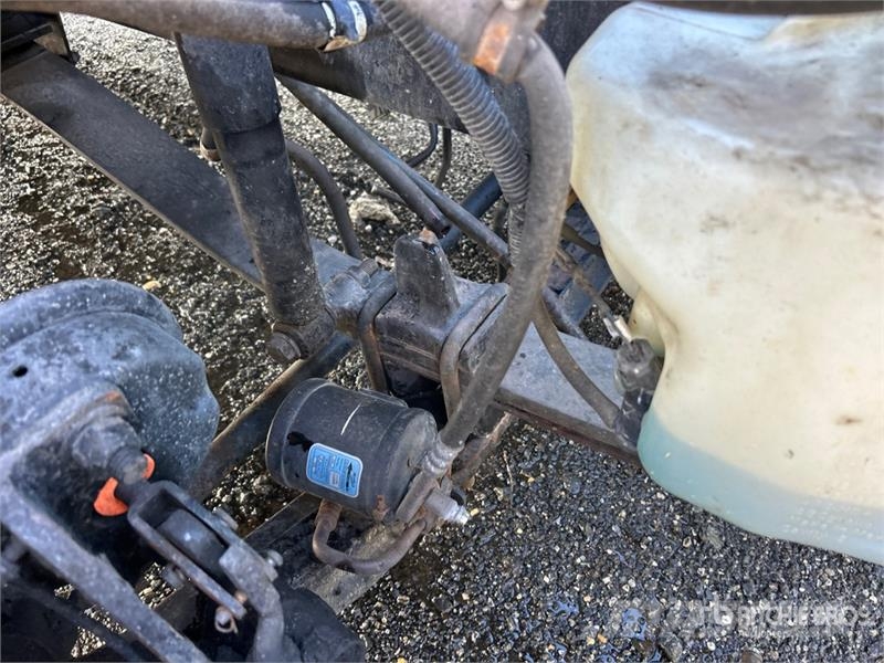 Freightliner M2106 4x2 Van Truck (Inoperable) Sanduk kamioni