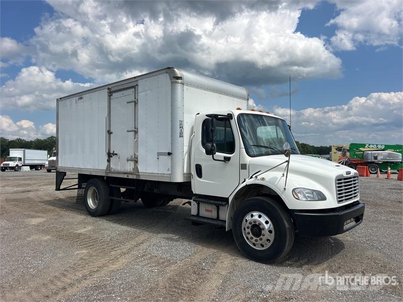 Freightliner M2106 4x2 Van Truck Skriňová nadstavba