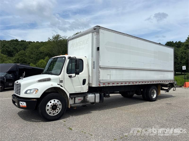 Freightliner M2106 4x2 Van Truck Box body trucks