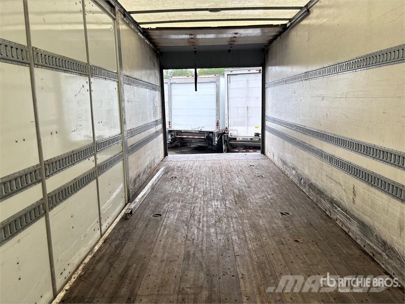 Freightliner M2106 4x2 Van Truck Camiones con caja de remolque