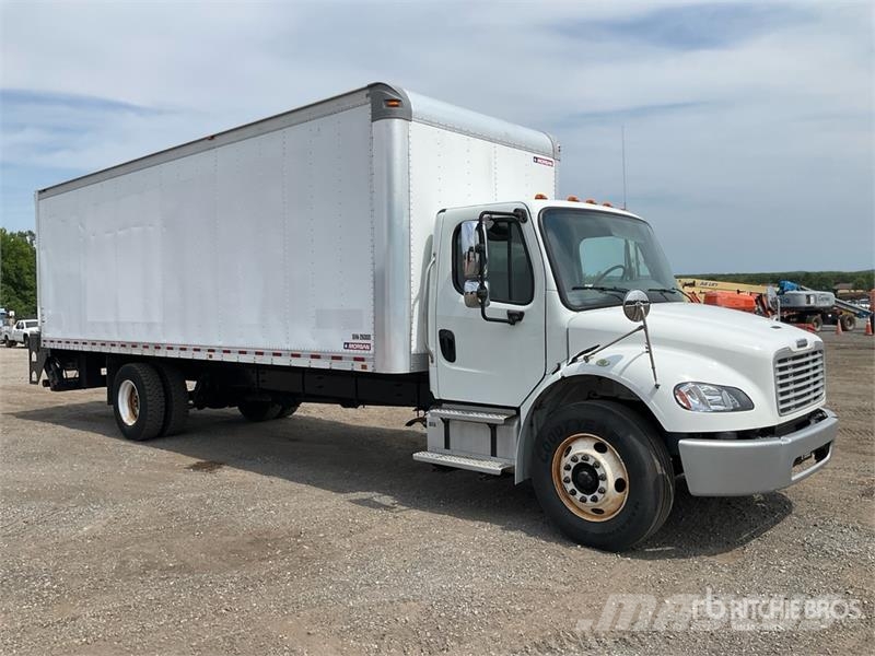 Freightliner M2106 4x2 Van Truck Furgons