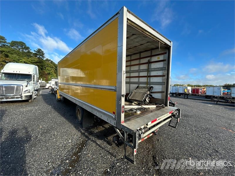 Freightliner M2106 4x2 Van Truck (Inoperable) Sanduk kamioni