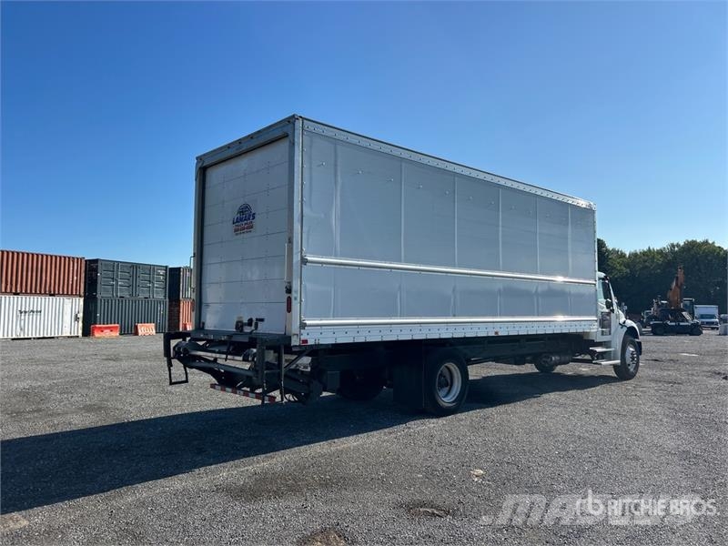 Freightliner M2106 4x2 Van Truck Skriňová nadstavba