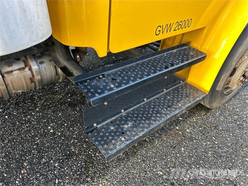 Freightliner M2106 4x2 Van Truck (Inoperable) Sanduk kamioni