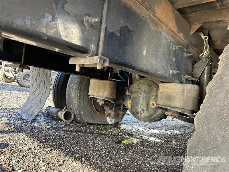 Freightliner M2106 4x2 Van Truck (Inoperable) Sanduk kamioni