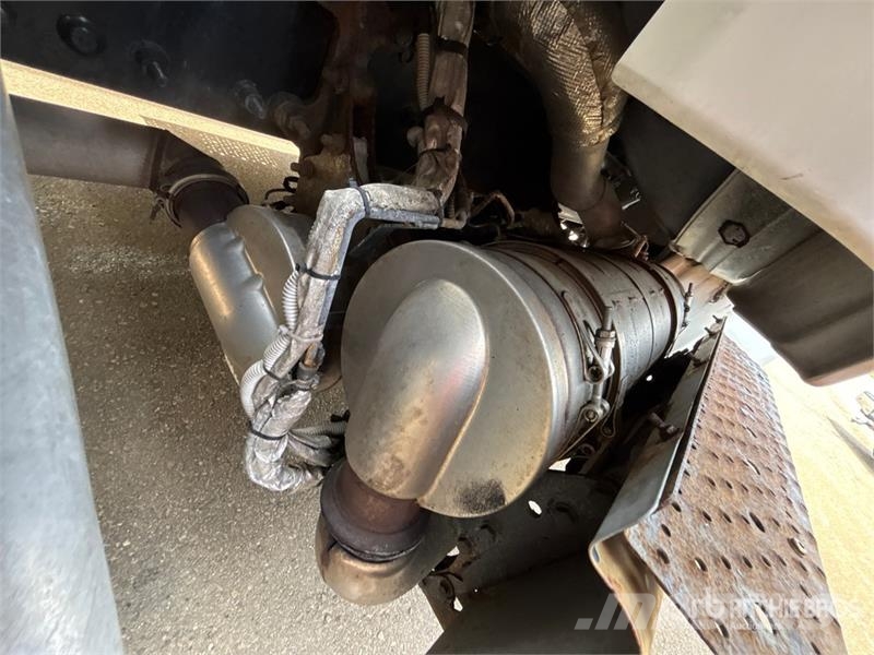 Freightliner M2106 4x2 Van Truck (Inoperable) Фургони