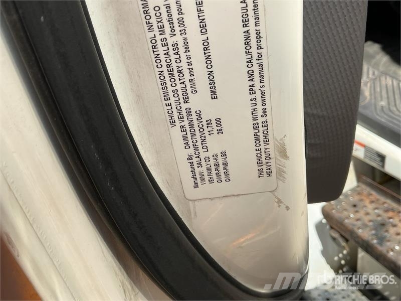 Freightliner M2106 4x2 Van Truck (Inoperable) Bakwagens met gesloten opbouw
