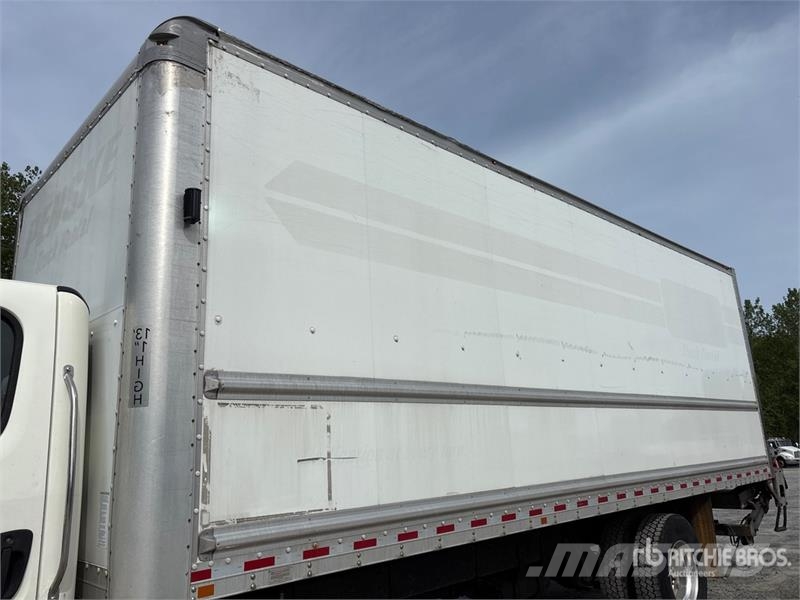 Freightliner M2106 4x2 Van Truck Фургони