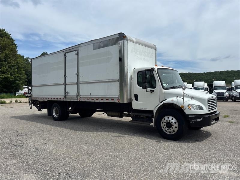 Freightliner M2106 4x2 Van Truck Box body trucks