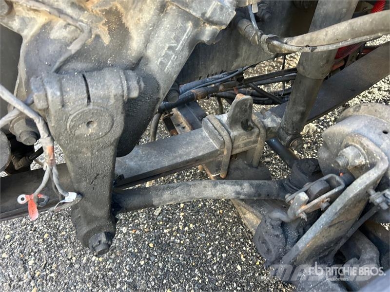 Freightliner M2106 4x2 Van Truck (Inoperable) Sanduk kamioni