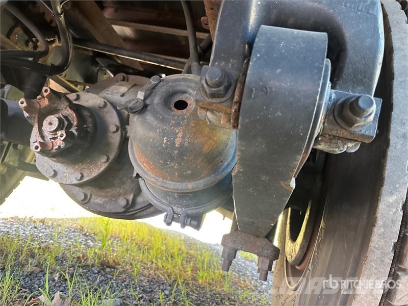 Freightliner M2106 4x2 Van Truck شاحنات ذات هيكل صندوقي