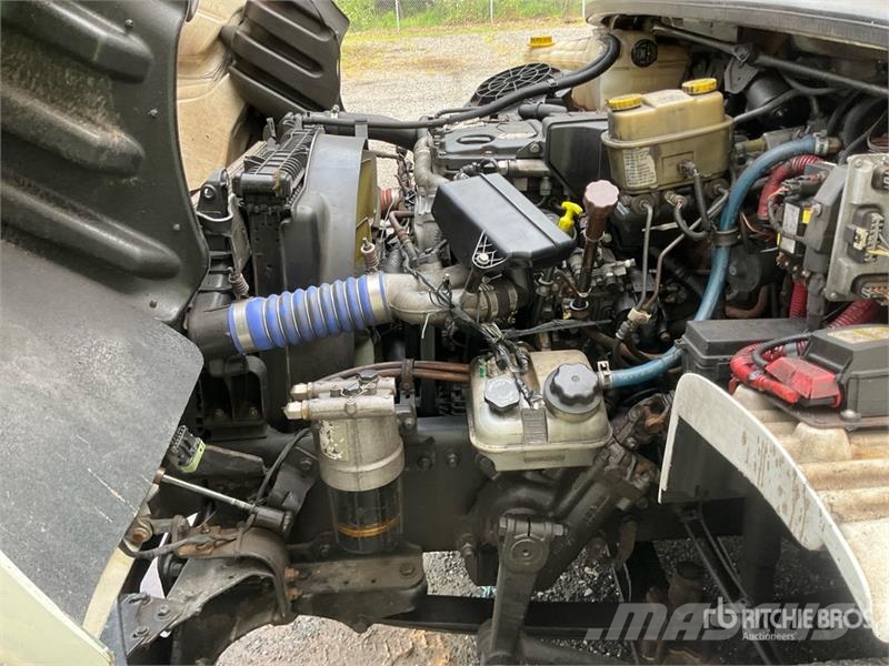 Freightliner M2106 4x2 Van Truck (Inoperable) شاحنات ذات هيكل صندوقي