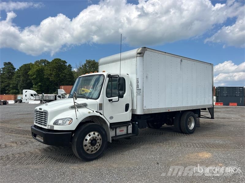 Freightliner M2106 4x2 Van Truck Skriňová nadstavba
