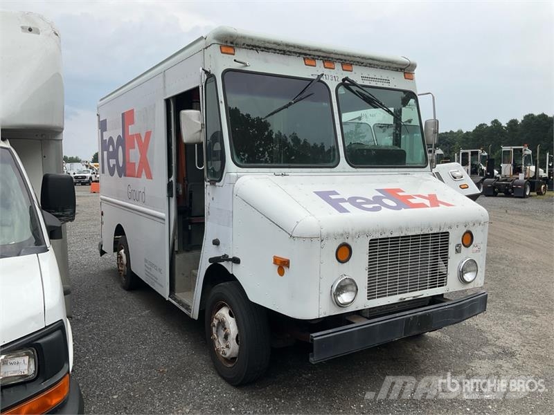 Freightliner MT45 Gesloten opbouw