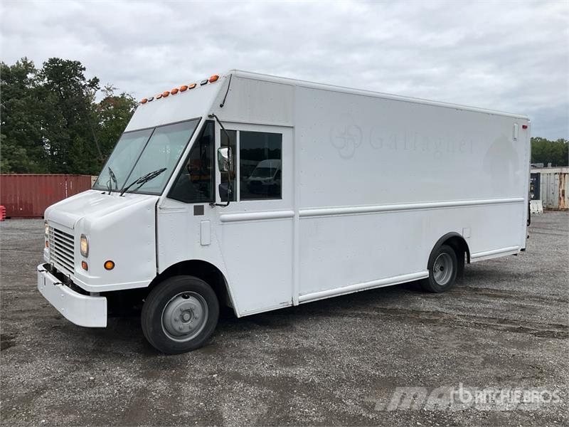 Freightliner MT45 車廂