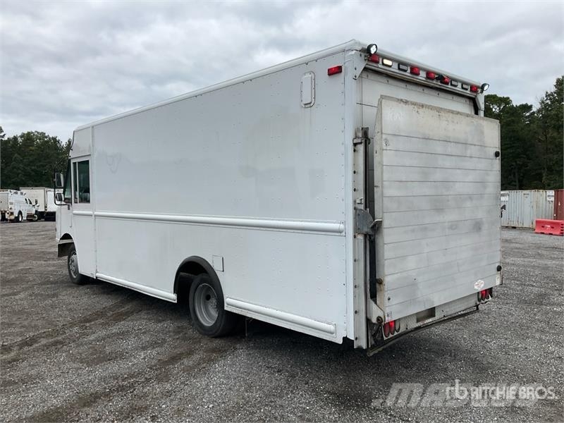 Freightliner MT45 車廂
