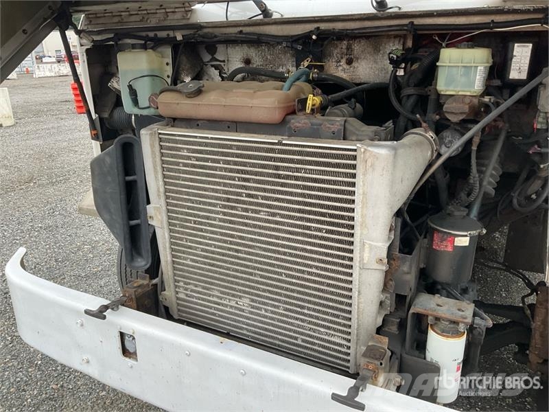 Freightliner MT45 車廂