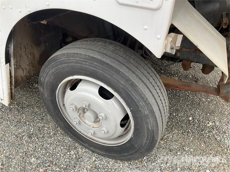 Freightliner MT45 車廂
