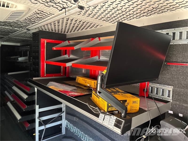 Freightliner MT55 هيكل صندوقي