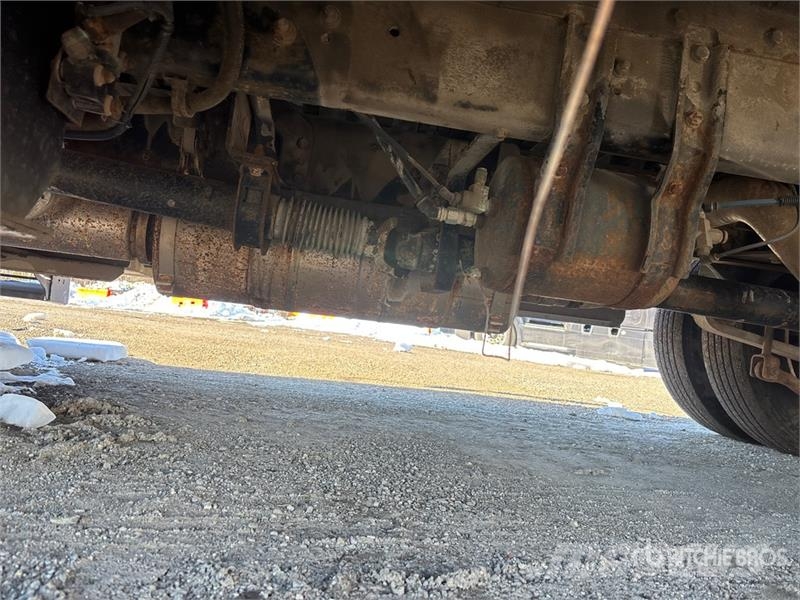 Freightliner MT55 هيكل صندوقي