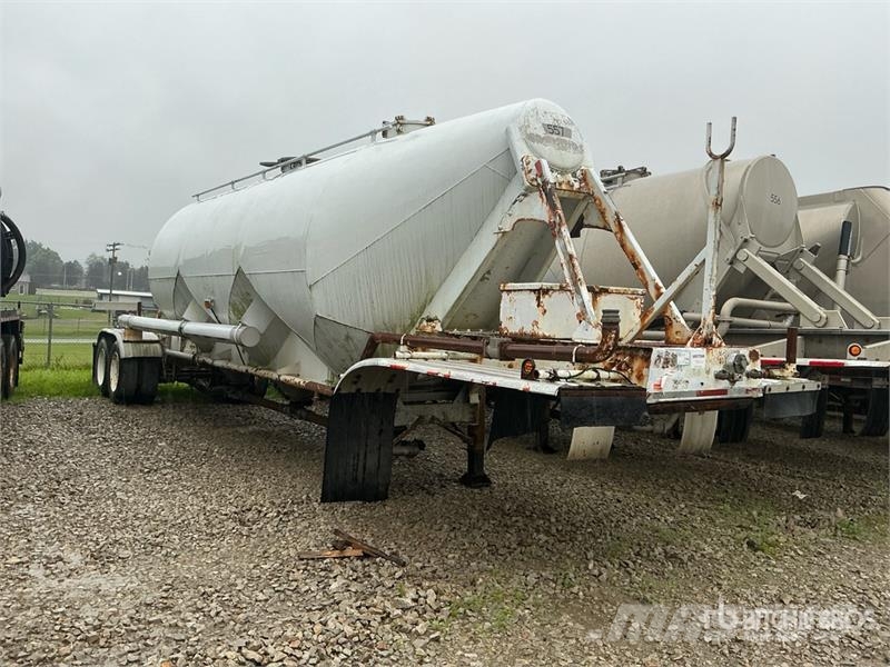 Fruehauf 1000 cft T/A Pneumatic Bulk Trailer (Inoperable) Otros remolques