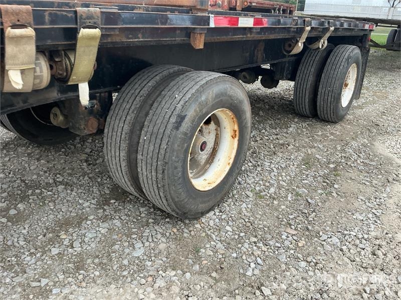 Fruehauf 48 ft T/A Spread Axle Flatbed Trailer 自卸半挂车