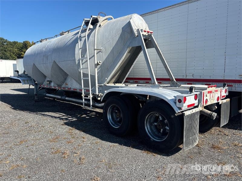 Fruehauf T/A Pneumatic Bulk Trailer Ostale prikolice