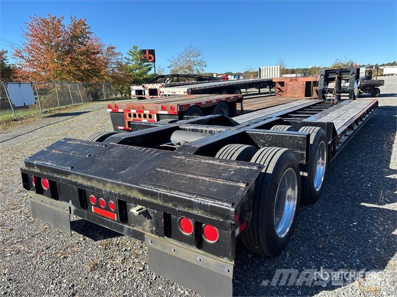 Fruehauf T/A Removable Gooseneck Lowboy Trailer 低架裝載車