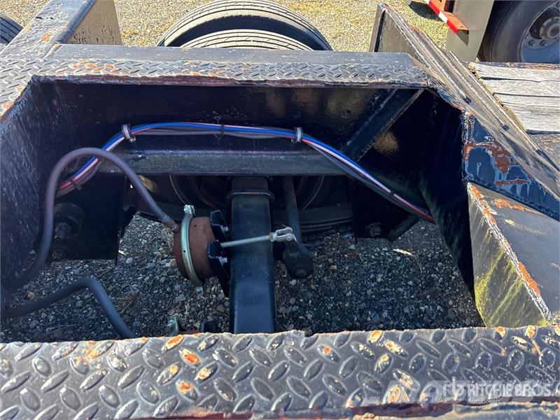 Fruehauf T/A Removable Gooseneck Lowboy Trailer 低架裝載車