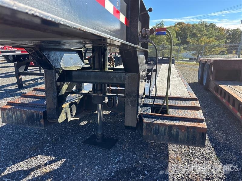Fruehauf T/A Removable Gooseneck Lowboy Trailer 低架裝載車