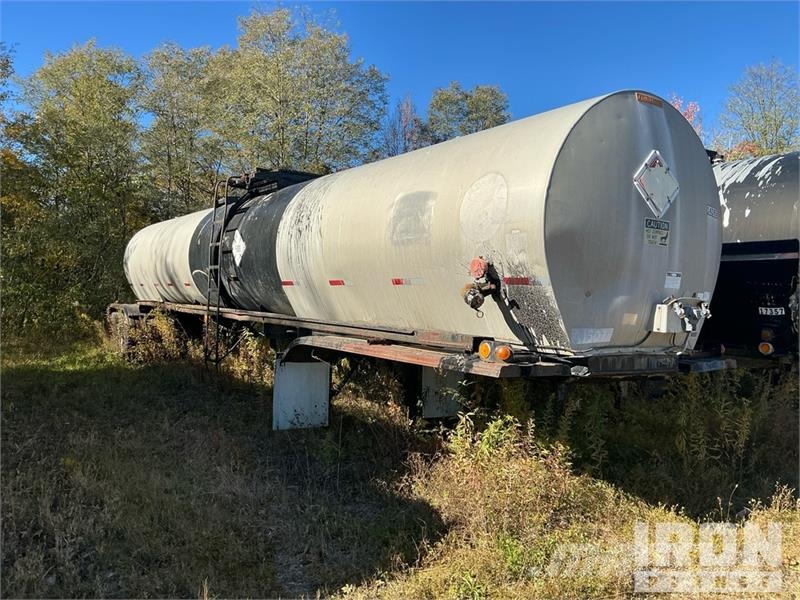 Fruehauf TEH-F2-R-7000 7000 gal Asphalt Tank Trailer Prikolice cisterne