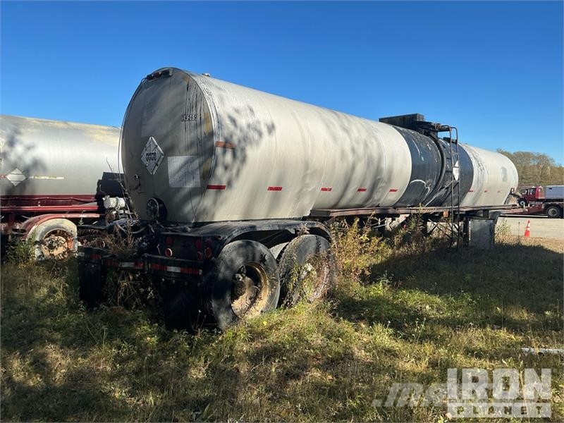 Fruehauf TEH-F2-R-7000 7000 gal Asphalt Tank Trailer Prikolice cisterne
