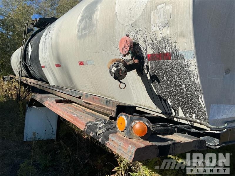Fruehauf TEH-F2-R-7000 7000 gal Asphalt Tank Trailer Prikolice cisterne