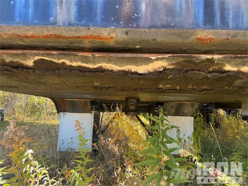 Fruehauf TEH-F2-R-7000 7000 gal Asphalt Tank Trailer Prikolice cisterne