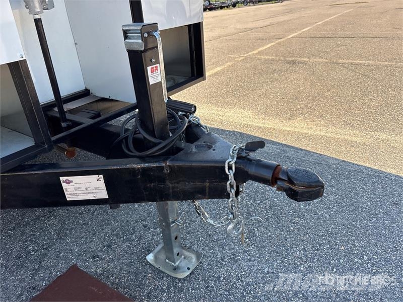  FUD 14 ft T/A Food Concession Trailer Andre hengere