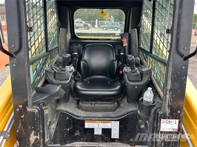 Gehl RT215 Compact Track Loader Skid steer mini nakladalci