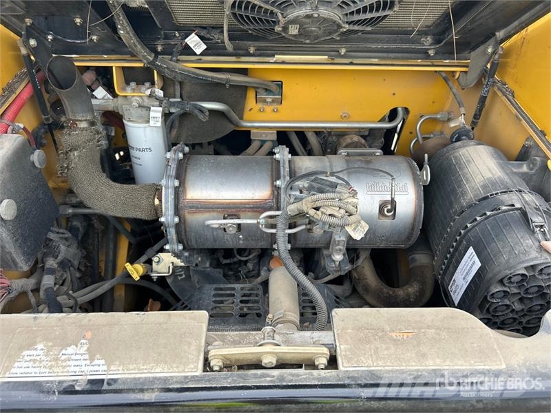 Gehl RT215 Compact Track Loader Skid steer mini nakladalci
