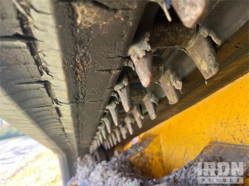 Gehl RT215 Two-Speed High Flow Compact Track Loader Smykem řízené nakladače