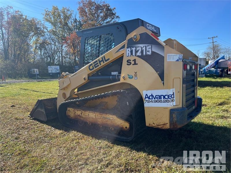Gehl RT215 Two-Speed High Flow Compact Track Loader Smykem řízené nakladače