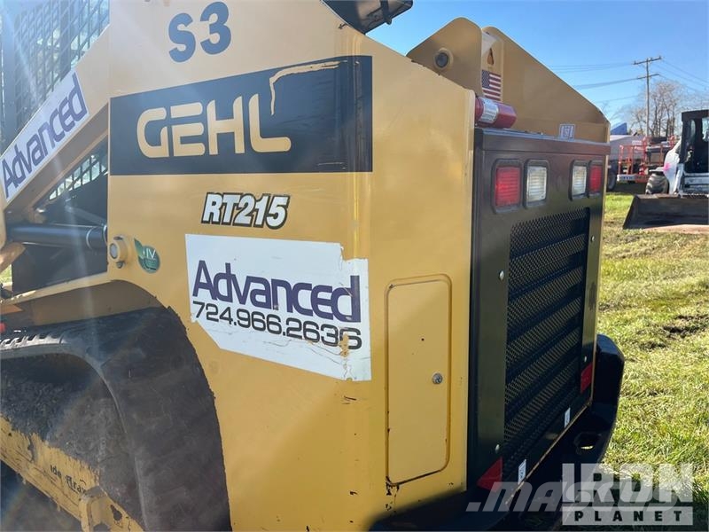 Gehl RT215 Two-Speed High Flow Compact Track Loader Smykem řízené nakladače