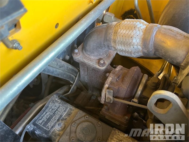 Gehl RT215 Two-Speed High Flow Compact Track Loader Smykem řízené nakladače