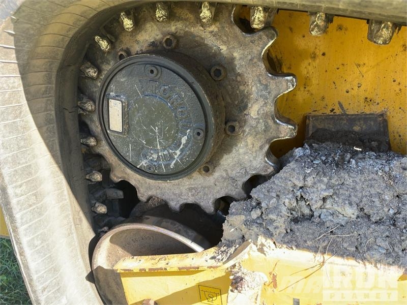 Gehl RT215 Two-Speed High Flow Compact Track Loader Smykem řízené nakladače